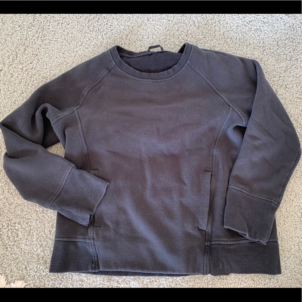 Lululemon black pullover